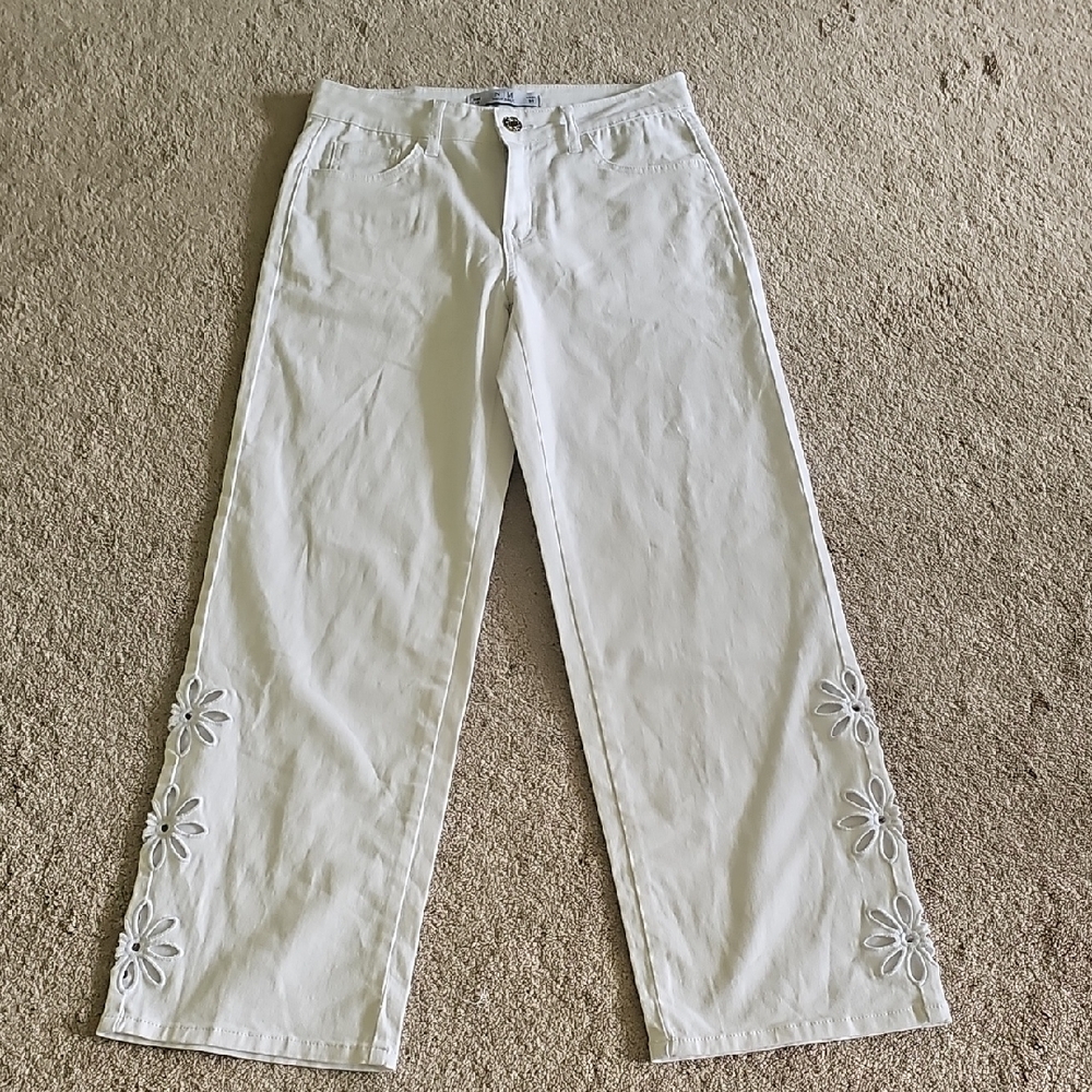 White Floral Embroidered Women's Jeans